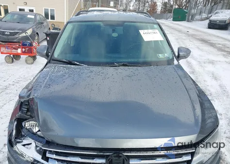 2018 Volkswagen Tiguan 2.0T S из США, поврежденный, VIN 3VV0B7AX3JM094230